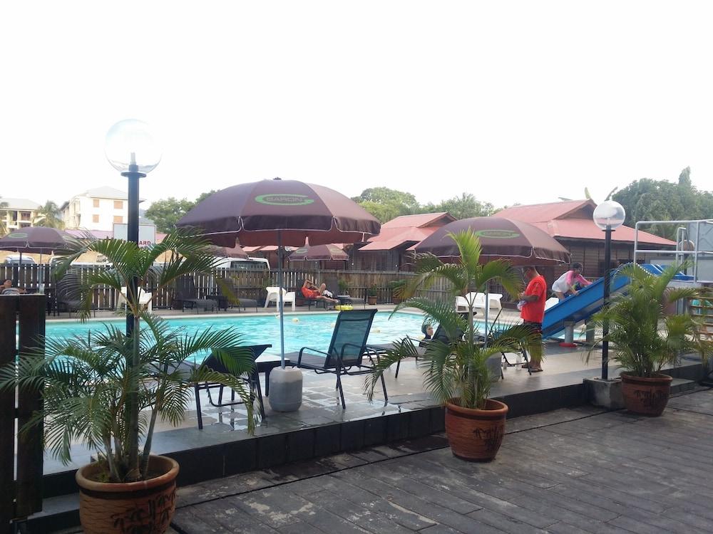 Langgura Baron Resort Pantai Cenang  Exterior foto